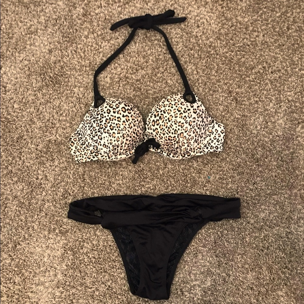 VS bikini